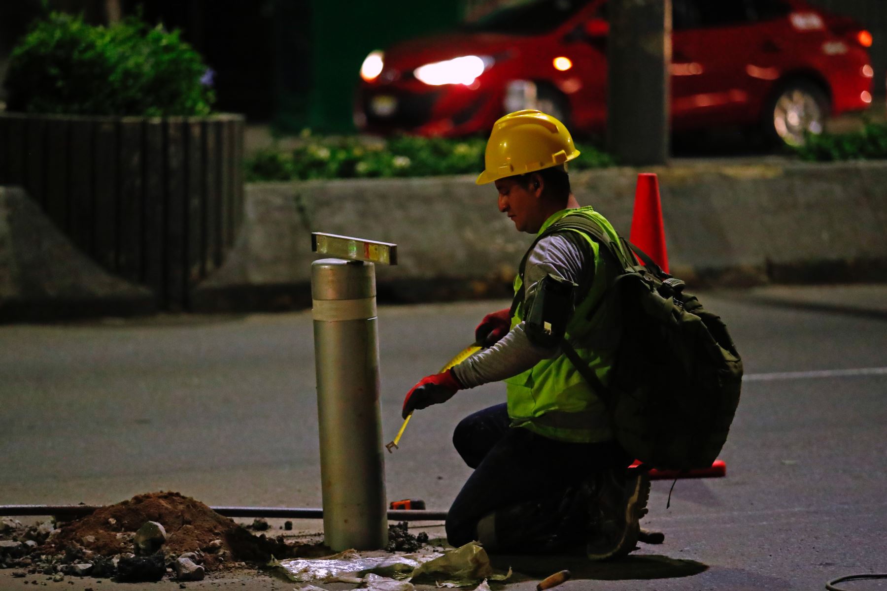Esta intervención busca beneficiar directamente a miles de pasajeros que utilizan el transporte público a diario, mejorando la regularidad del servicio y contribuyendo a una movilidad urbana más ordenada en el centro de la capital. Foto: ANDINA/Daniel Bracamonte