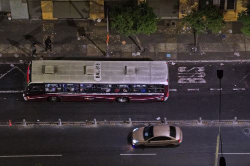 Carriles exclusivos para buses en la avenida Abancay alcanzan 65 % de avance