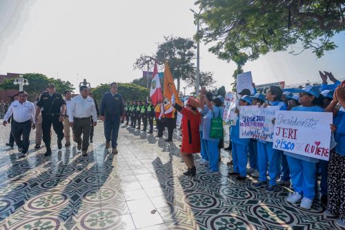 Presidente José Jerí participa en izamiento del pabellón nacional en región Ica