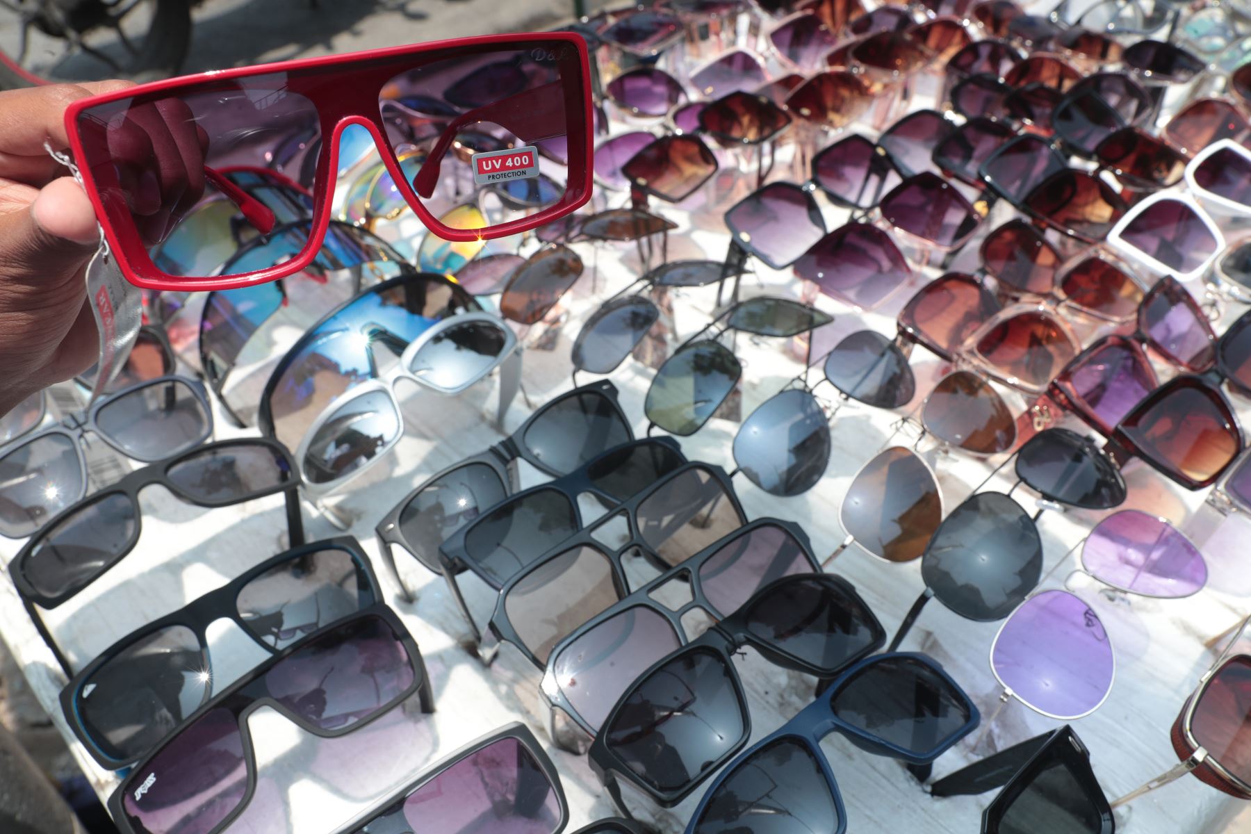 El Senahmi recomienda el uso de bloqueador solar con factor de protección alta, así como sombreros de ala ancha, lentes con filtro UV y ropa de manga larga.
Foto:ANDINA/Verónica Calderón Zúñiga