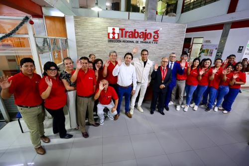 El ministro de Trabajo, Óscar Fernández, destacó el dinamismo productivo de Ica y su aporte al crecimiento económico nacional. Foto: MTPE/Difusión.