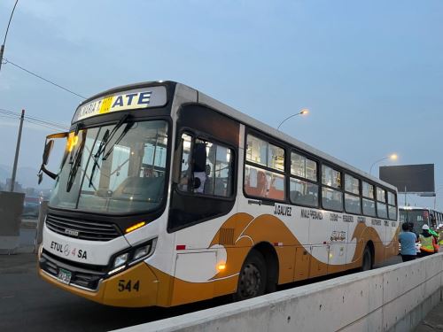 La Municipalidad Metropolitana de Lima abrió el tránsito vehicular por el gigantesco viaducto Las Torres en la autopista Ramiro Prialé, en el sentido Lims Chosica. Foto: MML