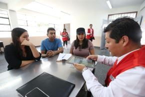 La inscripción se podrá realizar a través de cualquier computadora, tablet o celular conectado a Internet, previa creación de una cuenta por parte del padre de familia o responsable del menor. Foto: Minedu