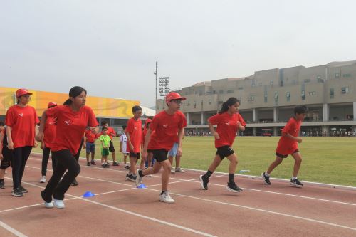 En el turno mañana se iniciaron hoy los talleres gratuitos del IPD. Foto:ANDINA/Héctor Vinces