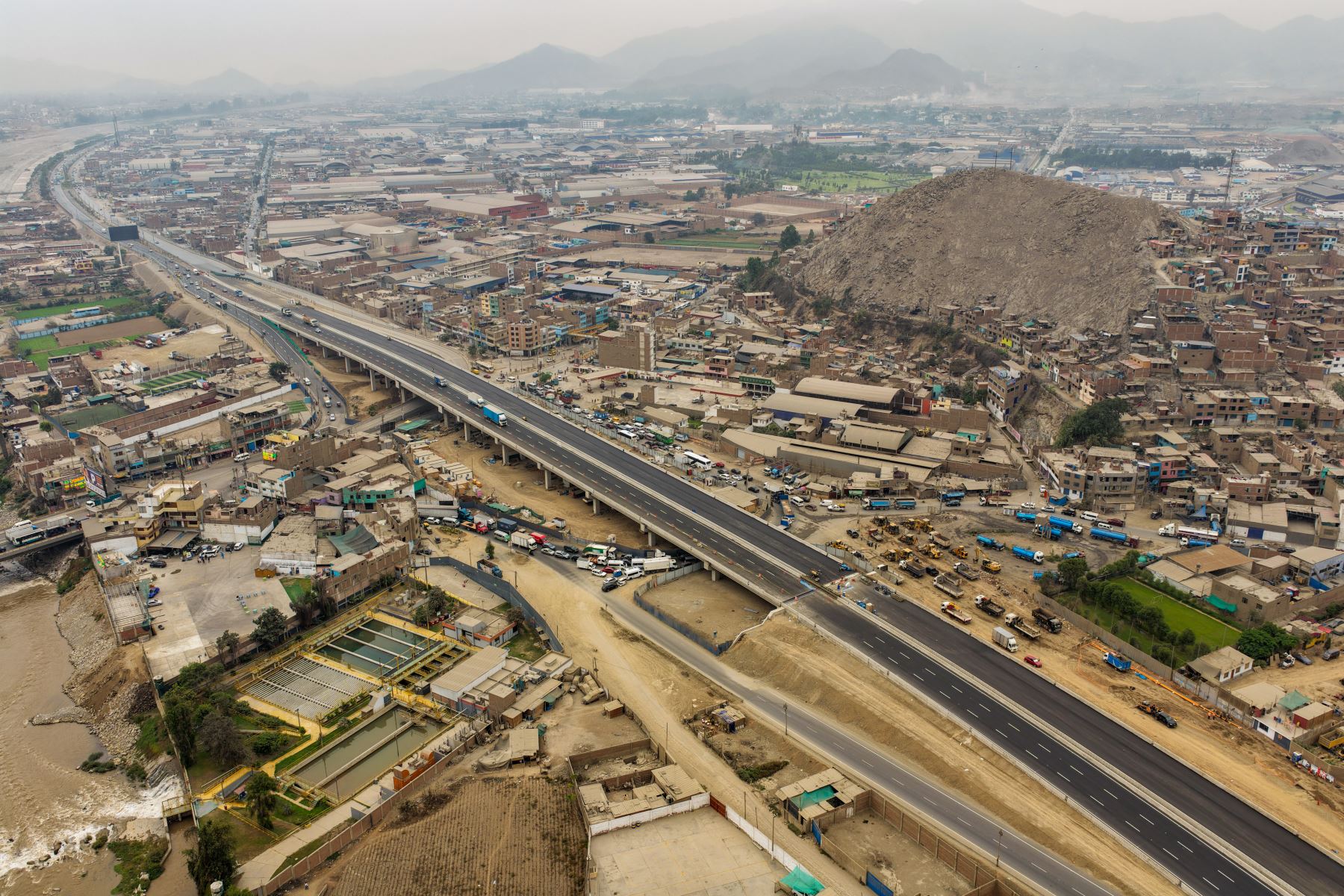La habilitación del bypass forma parte de un plan mayor para mejorar la movilidad entre Lima y Chosica, reduciendo tiempos de desplazamiento que actualmente son de hasta dos horas en horas punta. Foto: ANDINA/Ricardo Cuba