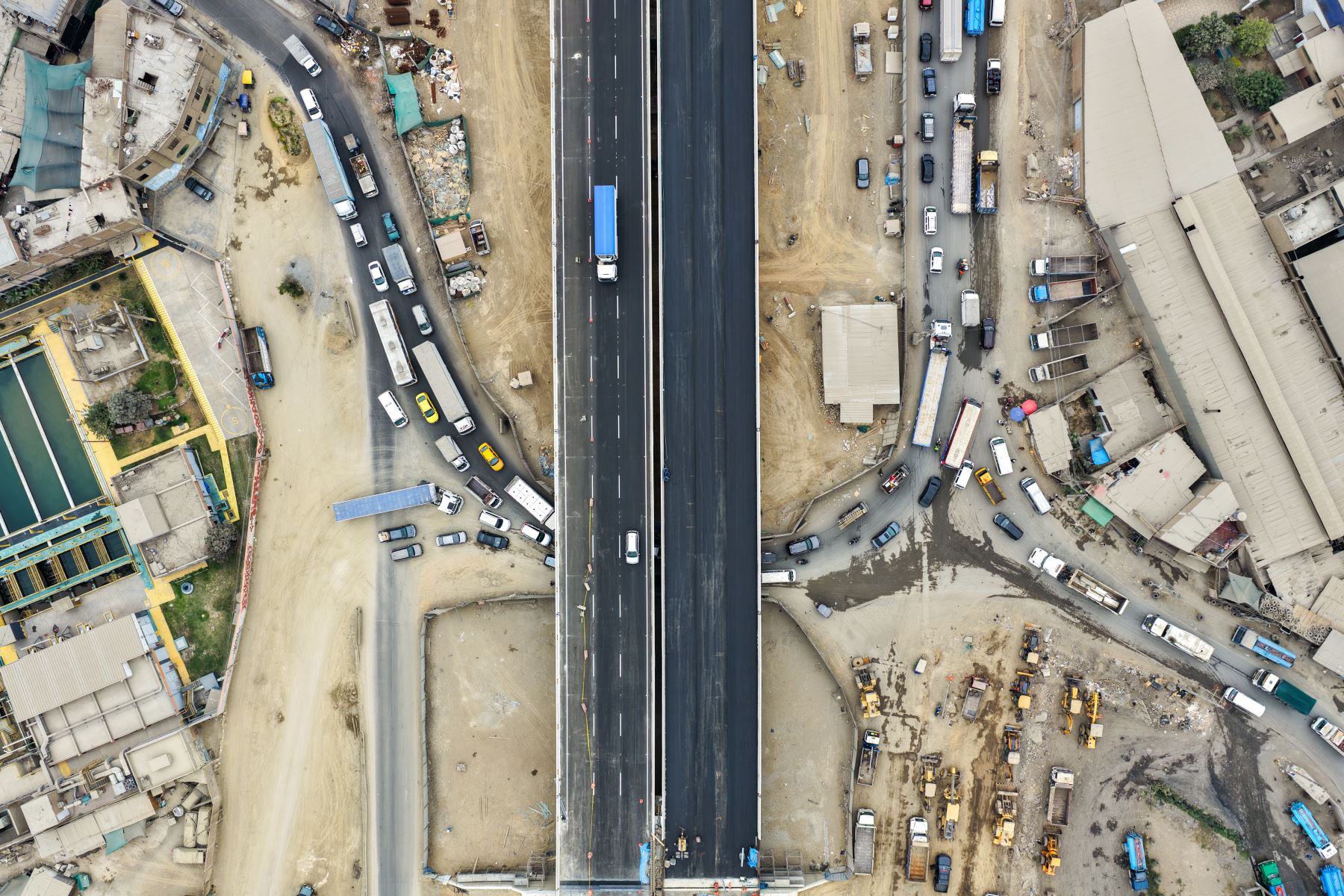 La inauguración definitiva y la apertura del sentido de retorno (este a oeste) del by pass Las Torres, en la autopista Ramiro Prialé, será en el mes de febrero. Foto: ANDINA/Ricardo Cuba