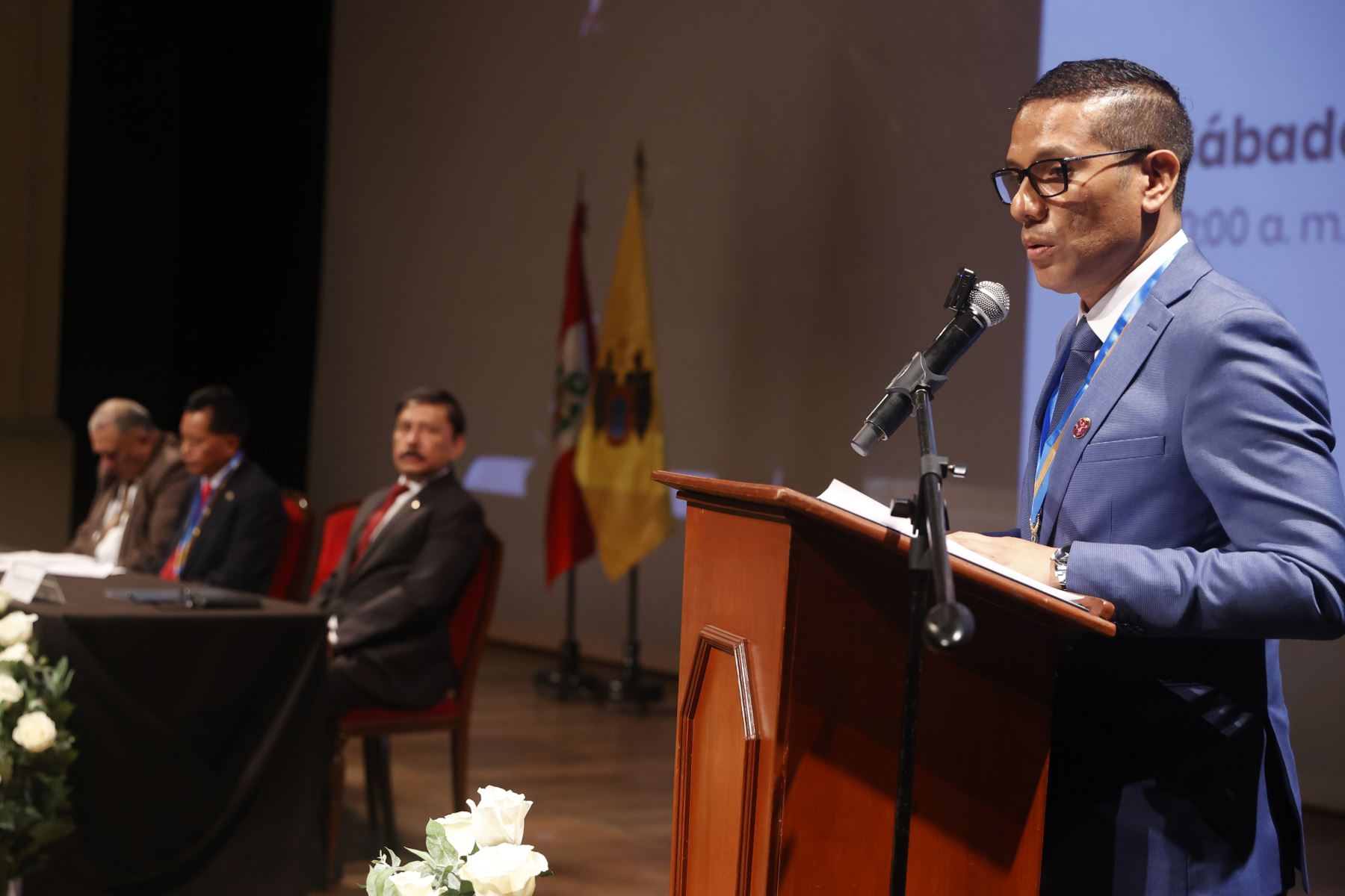 Paulo Grijalva Purizaga Juramenta como decano del Consejo Directivo Nacional y del Consejo Departamental de Lima del Colegio de Periodistas del Perú para el periodo 2026–2027.
Foto: ANDINA/Vidal Tarqui