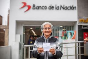 Pensión 65 brinda cobertura a 824 351 usuarios, de los cuales más de 740 mil realizan el cobro mediante tarjeta de débito, de forma rápida y segura.