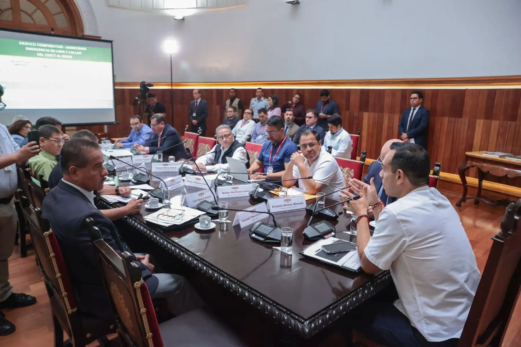 Durante este domingo, el presidente José Jerí lideró una reunión con los representantes de las principales instituciones públicas relacionadas a la guerra contra la delincuencia en el Perú y los avances de las autoridades por recuperar la paz de los peruanos. Foto: Presidencia
