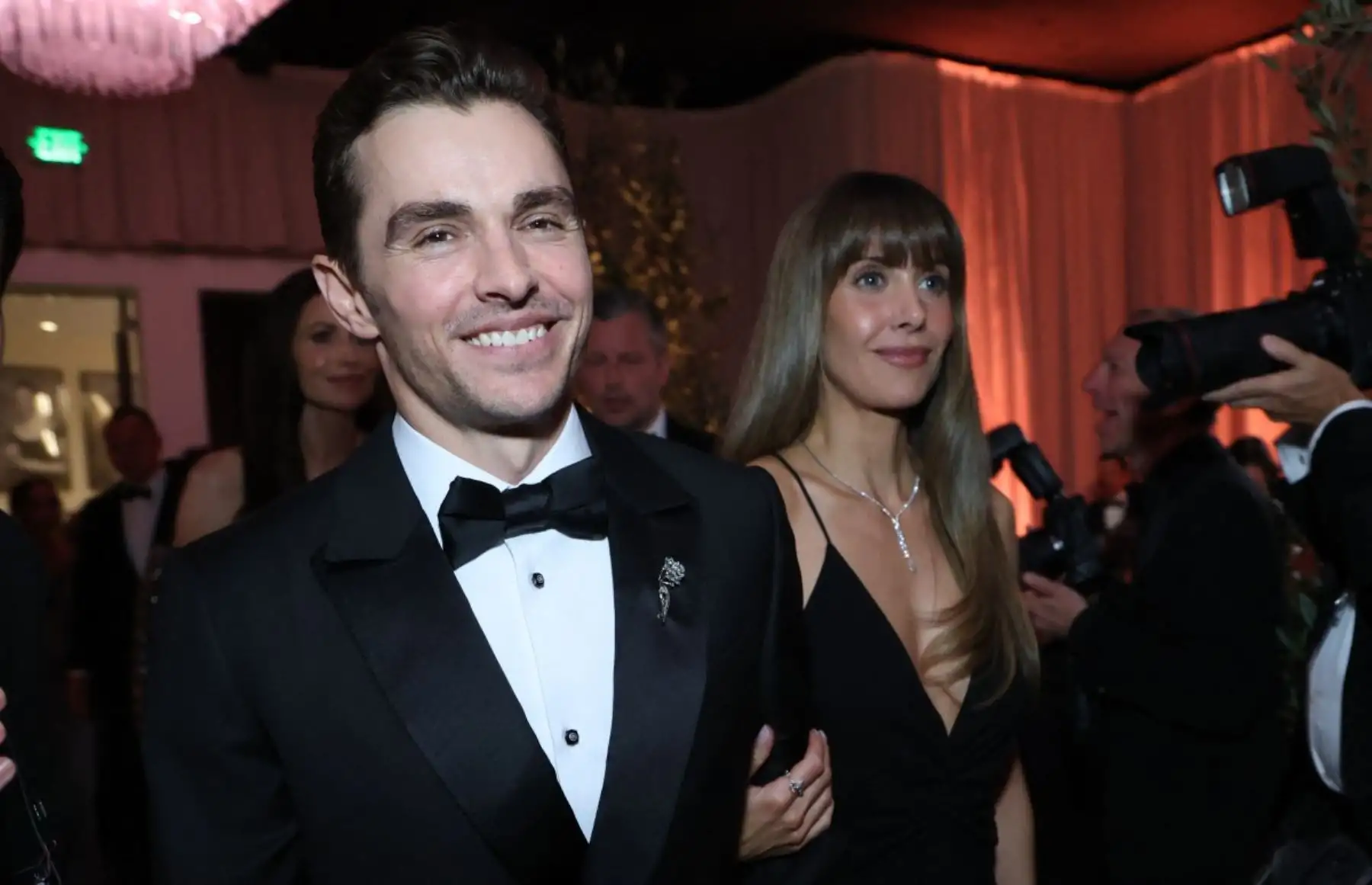 El actor estadounidense Dave Franco y su esposa, la actriz Alison Brie, asisten a la 83.ª edición anual de los Premios Globo de Oro en el hotel Beverly Hilton en Beverly Hills, California.
Foto: AFP