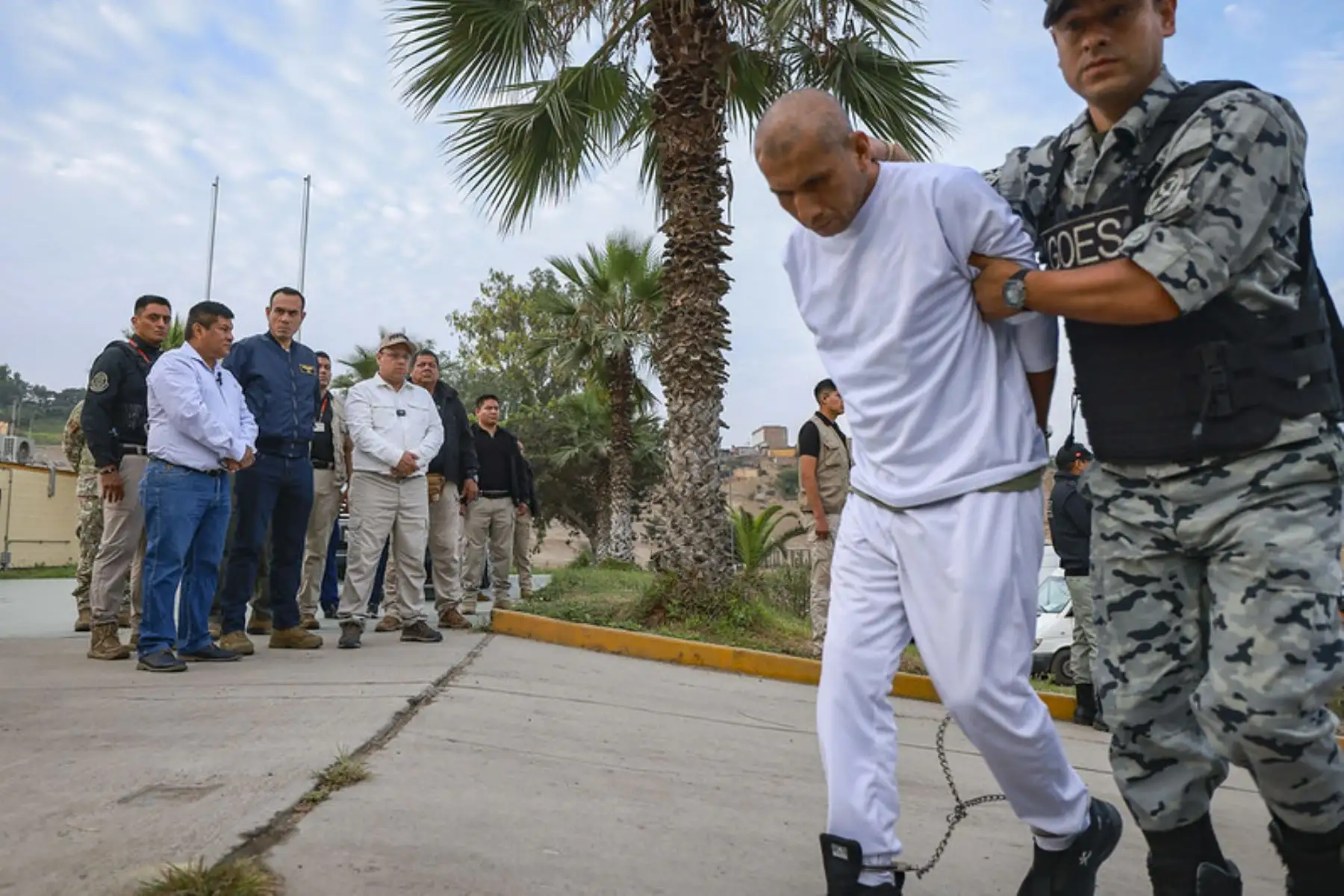 El presidente José Jerí supervisó el traslado de 55 internos de alta peligrosidad al pabellón de máxima seguridad del establecimiento penitenciario Ancón I. Foto: ANDINA/ Prensa Presidencia