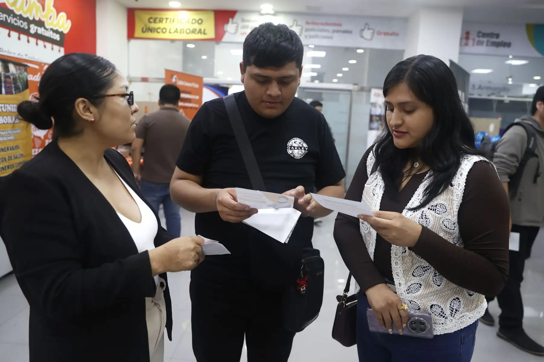 Con esta nueva Maratón del Empleo, el MTPE reafirma su compromiso de impulsar espacios de intermediación laboral que contribuyan a dinamizar la economía y generar oportunidades sostenibles de trabajo formal en el país.
Foto: ANDINA/Vidal Tarqui
