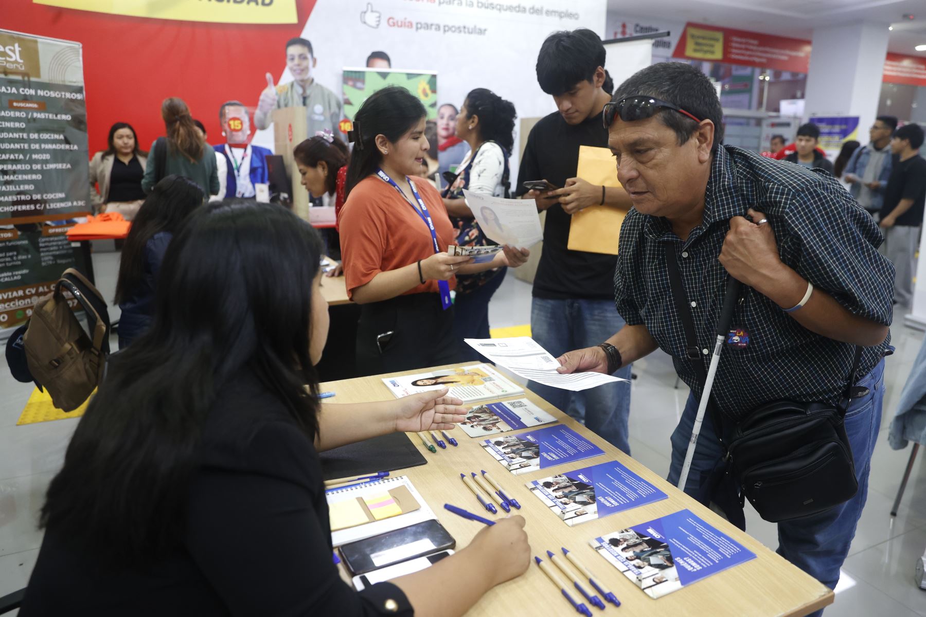 El evento es impulsado por el Ministerio de Trabajo y Promoción del Empleo, como parte de las políticas públicas orientadas a promover el empleo digno y reducir las brechas de acceso al mercado laboral formal.
Foto: ANDINA/Vidal Tarqui