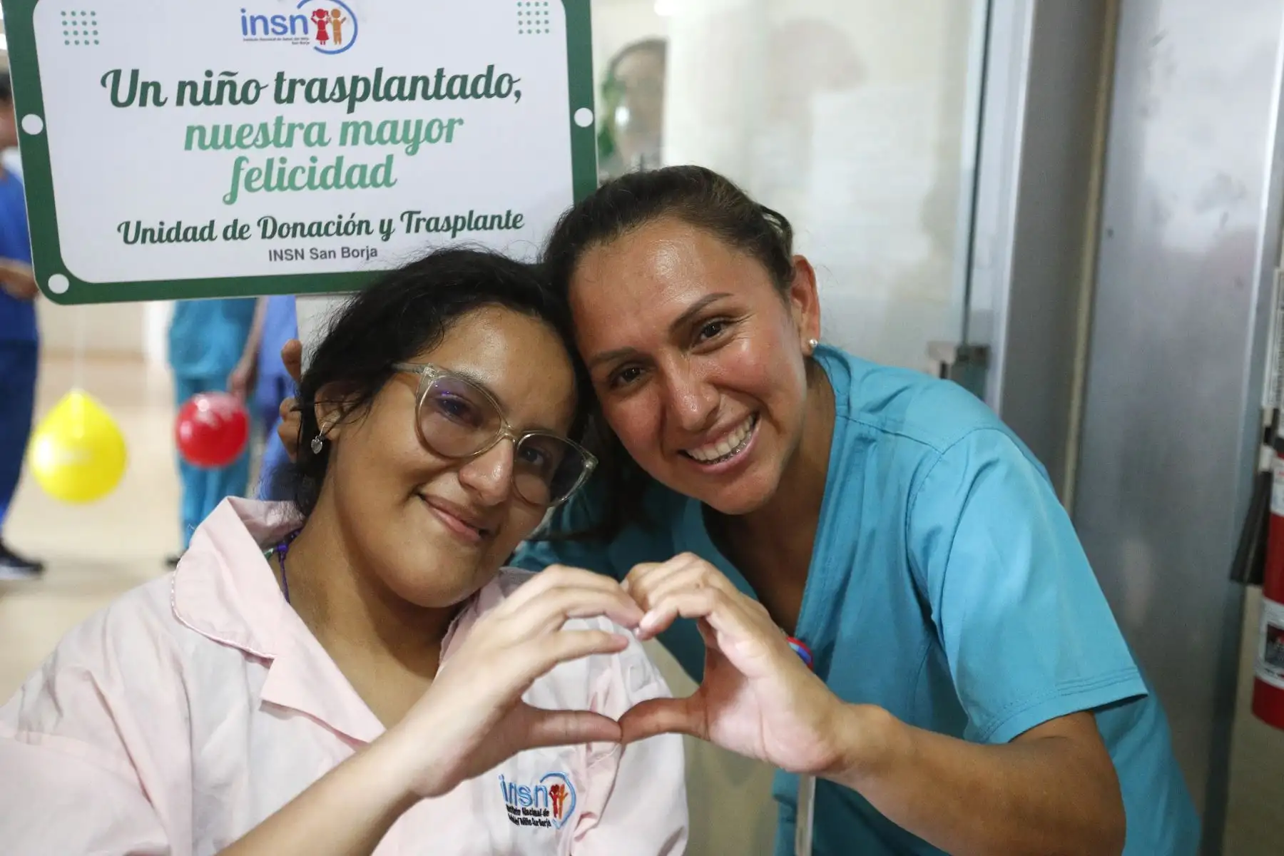 La historia de Lolita (16) es un testimonio de vida, que ayuda a generar conciencia sobre el poder de la donación de órganos y la generosidad de las familias que deciden donar la córnea de sus seres queridos después de su partida y también un recordatorio de la importancia de realizar este acto de amor al prójimo y de la diferencia que puede hacer en la vida de las personas que lo necesitan y en su entorno más cercano.
Foto: ANDINA/Eddy Ramos