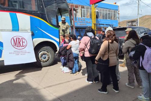 Cancillería facilita retorno seguro al país de 34 peruanos varadas en Bolivia