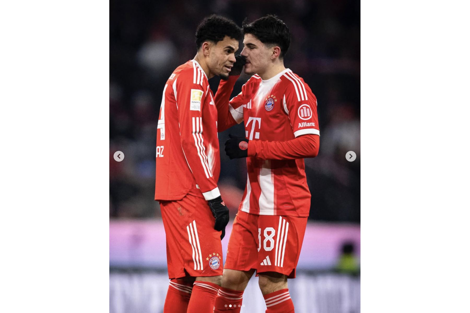 La presencia de Chávez en la alineación del Bayern subraya el compromiso del club con el desarrollo de jóvenes talentos. Su participación ante Wolfsburg no solo marcó su estreno en la Bundesliga sino también el inicio de una nueva etapa para el peruano, bajo la exigencia del fútbol de élite. Foto: Bayern Munich