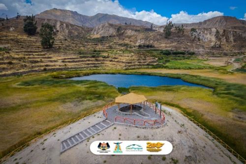 El alcalde provincial de Caylloma, Alfonso Mamani, invitó a los turistas nacionales y extranjeros a visitar y disfrutar de este maravilloso destino, ubicado en el distrito de Lari.