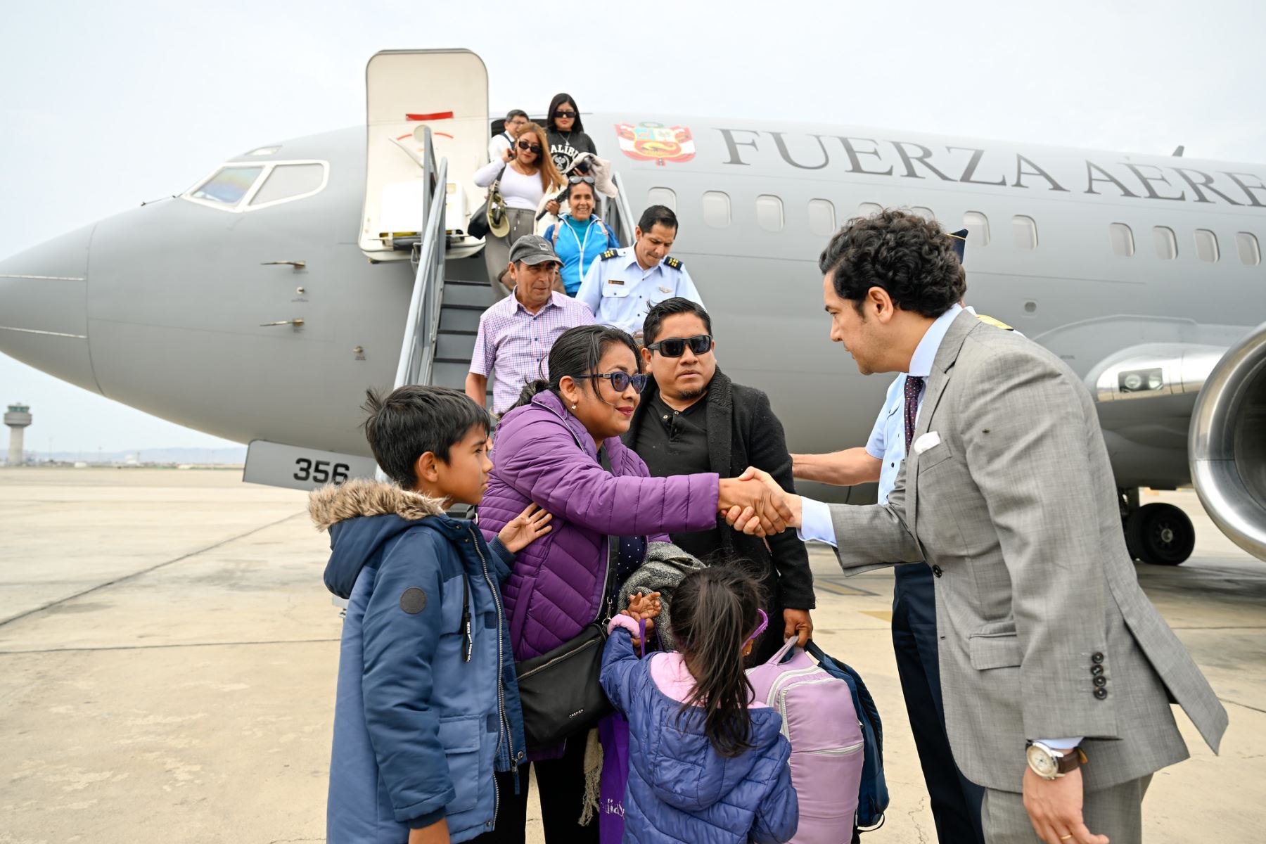 En el avión presidencial son repatriados 38 connacionales que quedaron varados por bloqueos de carreteras en Bolivia.
Foto: ANDINA/Prensa Presidencia