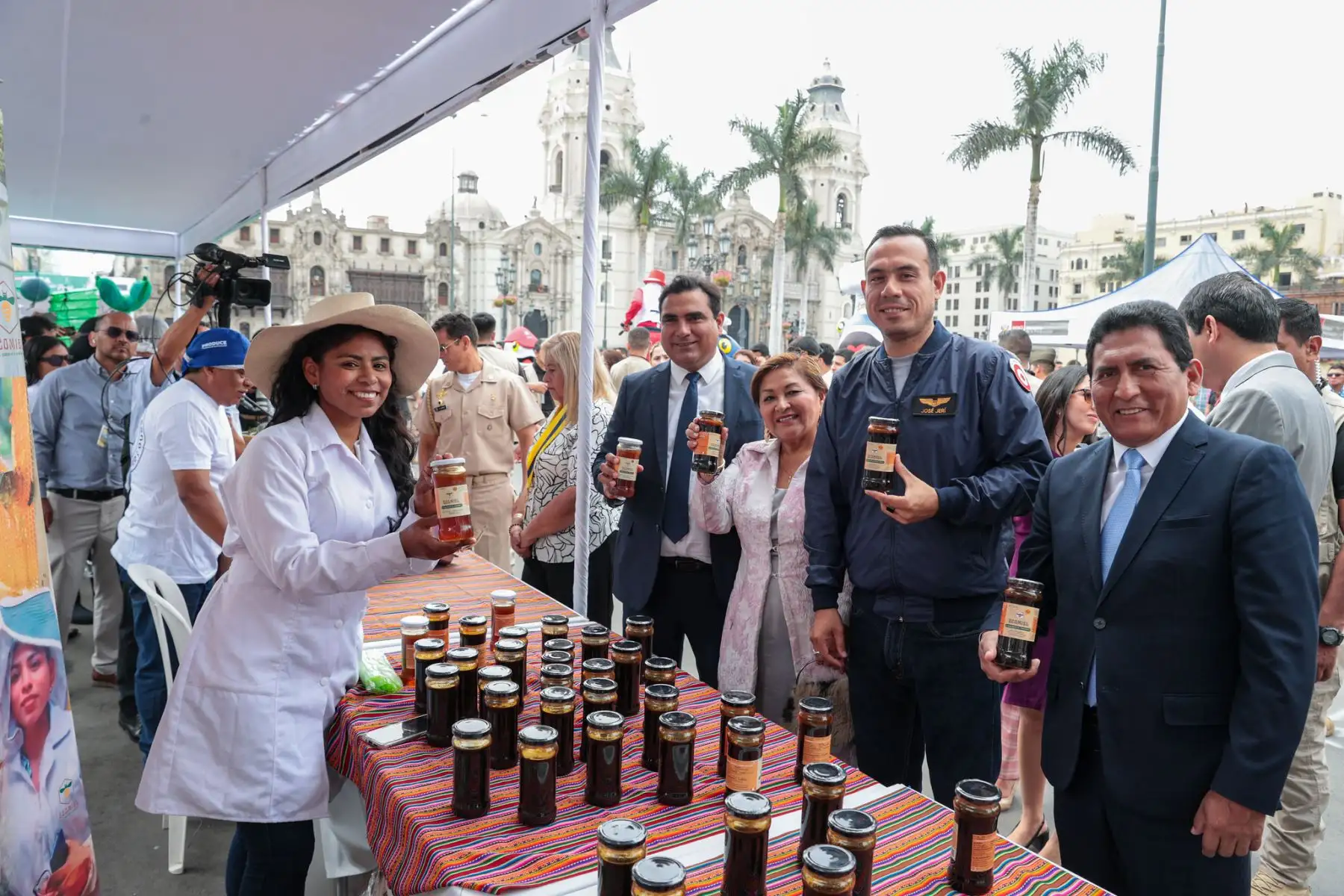 Presidente José Jerí participa en la feria multisectorial “Más cerca del Perú”, edición Piura, donde se expone lo mejor de la cultura, la historia y la producción de dicha región ubicada en el norte peruano.
Foto: ANDINA/ Prensa Presidencia