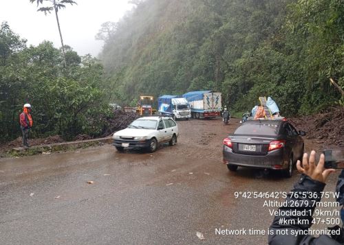 Restablecen tránsito vehicular en vía Huánuco - Tingo María afectada por caída de huaico. ANDINA/Difusión