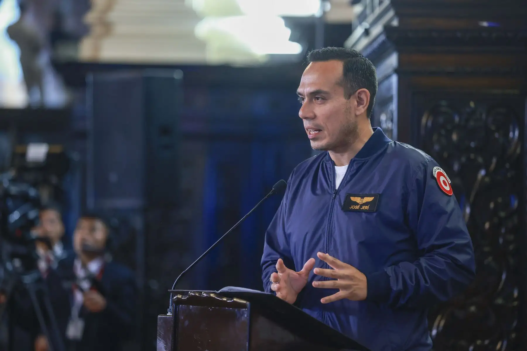 El presidente de la República, José Jerí, presentó la Política Nacional Multisectorial de Comercio Exterior al 2040, instrumento estratégico que orientará las acciones del Estado para consolidar y expandir el comercio exterior peruano. El mandatario destacó que esta herramienta permitirá aprovechar de manera responsable el potencial de cada región y constituirá un legado de su gobierno para fortalecer la presencia del país en mercados globales y dinamizar su economía. Foto: ANDINA/Prensa Presidencia