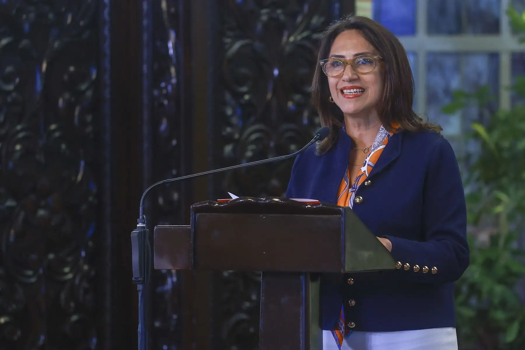 El presidente de la República, José Jerí, presentó la Política Nacional Multisectorial de Comercio Exterior al 2040, instrumento estratégico que orientará las acciones del Estado para consolidar y expandir el comercio exterior peruano. El mandatario destacó que esta herramienta permitirá aprovechar de manera responsable el potencial de cada región y constituirá un legado de su gobierno para fortalecer la presencia del país en mercados globales y dinamizar su economía. Foto: ANDINA/Prensa Presidencia