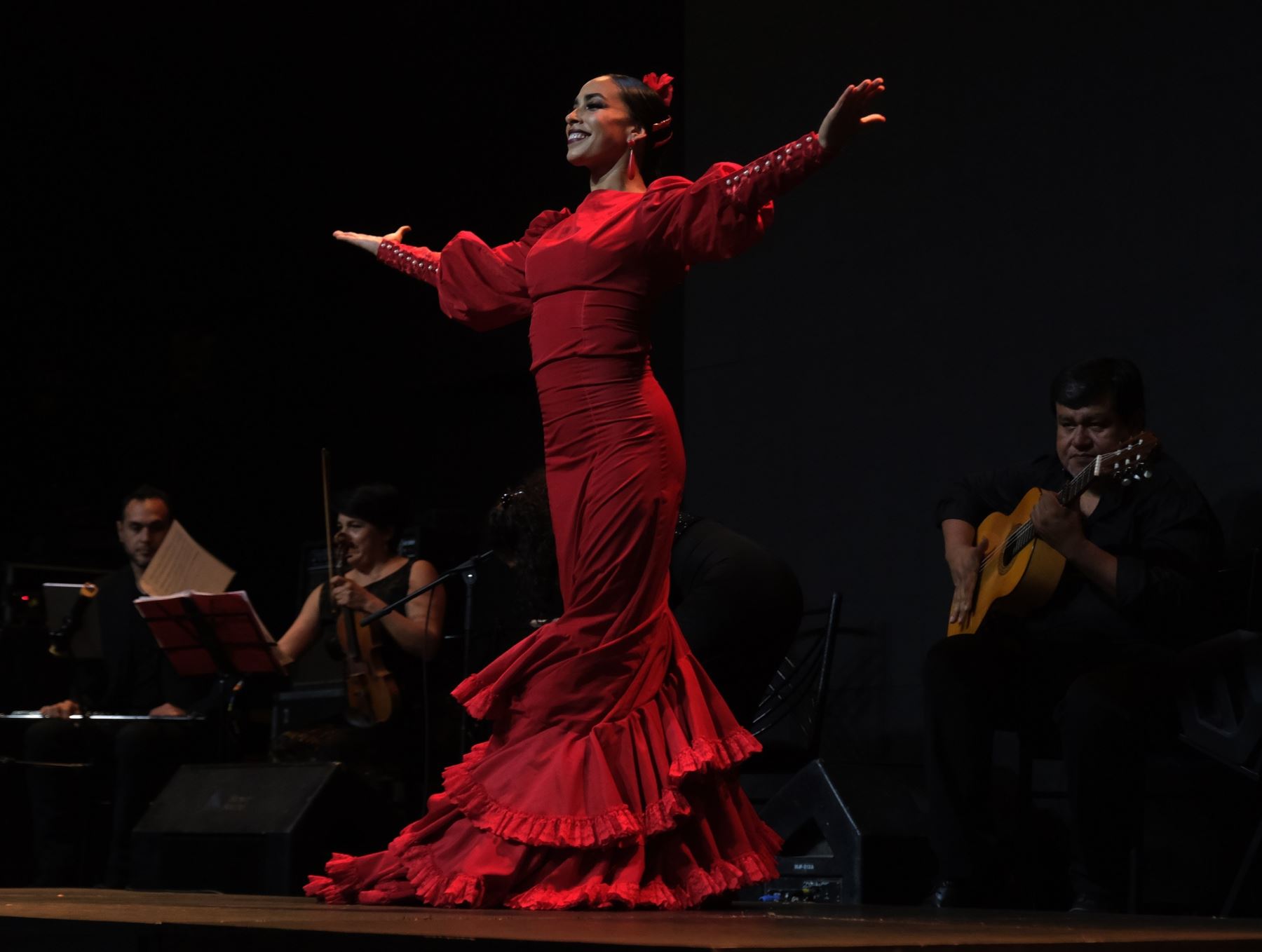 “Siroco”: espectáculo de flamenco, danza oriental y jazz.