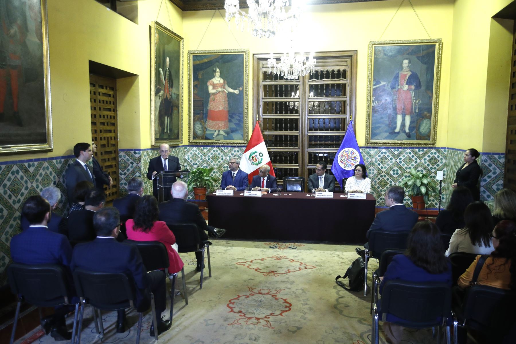 El Gobierno peruano reiteró su compromiso con un proceso electoral transparente y participativo, asegurando facilidades logísticas y apoyo institucional a la misión de observadores de la OEA que supervisará las elecciones generales previstas para el 12 de abril de 2026.
Foto: ANDINA/Eddy Ramos