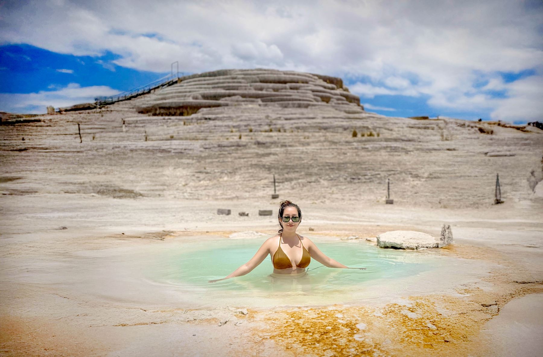 El Pachapupum se ubica a 4,022 metros sobre el nivel del mar en el distrito de Sacsamarca, provincia de Huanca Sancos, convirtiéndose en uno de los atractivos naturales más singulares de la región Ayacucho por su forma cónica y origen geológico. Foto: ANDINA/Genry Bautist