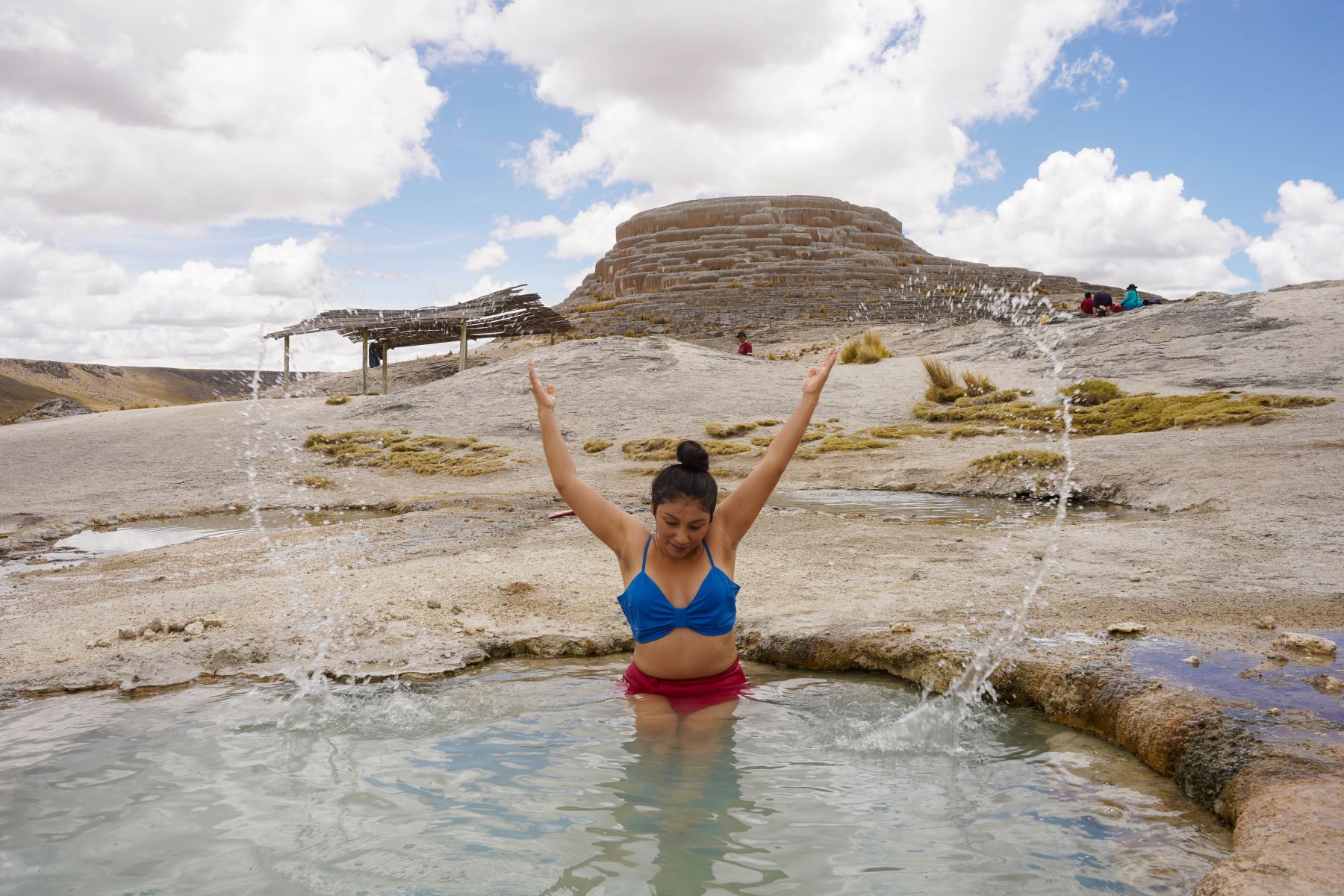 La comunidad local ha instalado una escalera de madera que facilita el ascenso al Pachapupum; el ingreso tiene un costo de S/ 5.00, destinado al mantenimiento del lugar y al turismo comunitario. Foto: ANDINA/Genry Bautist