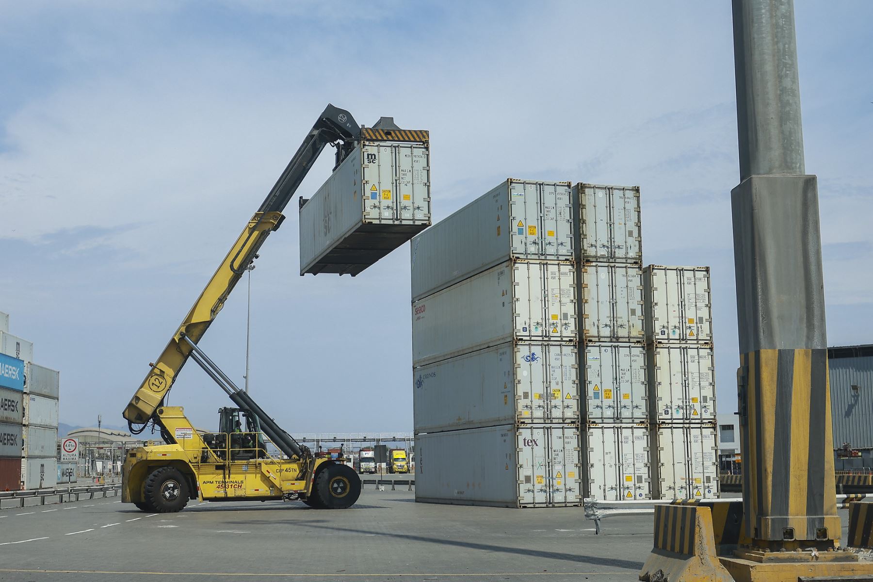 Visita de supervisión al operador del Terminal Norte Multiproposito del Puerto del Callao. Foto: ANDINA/Prensa Presidencia