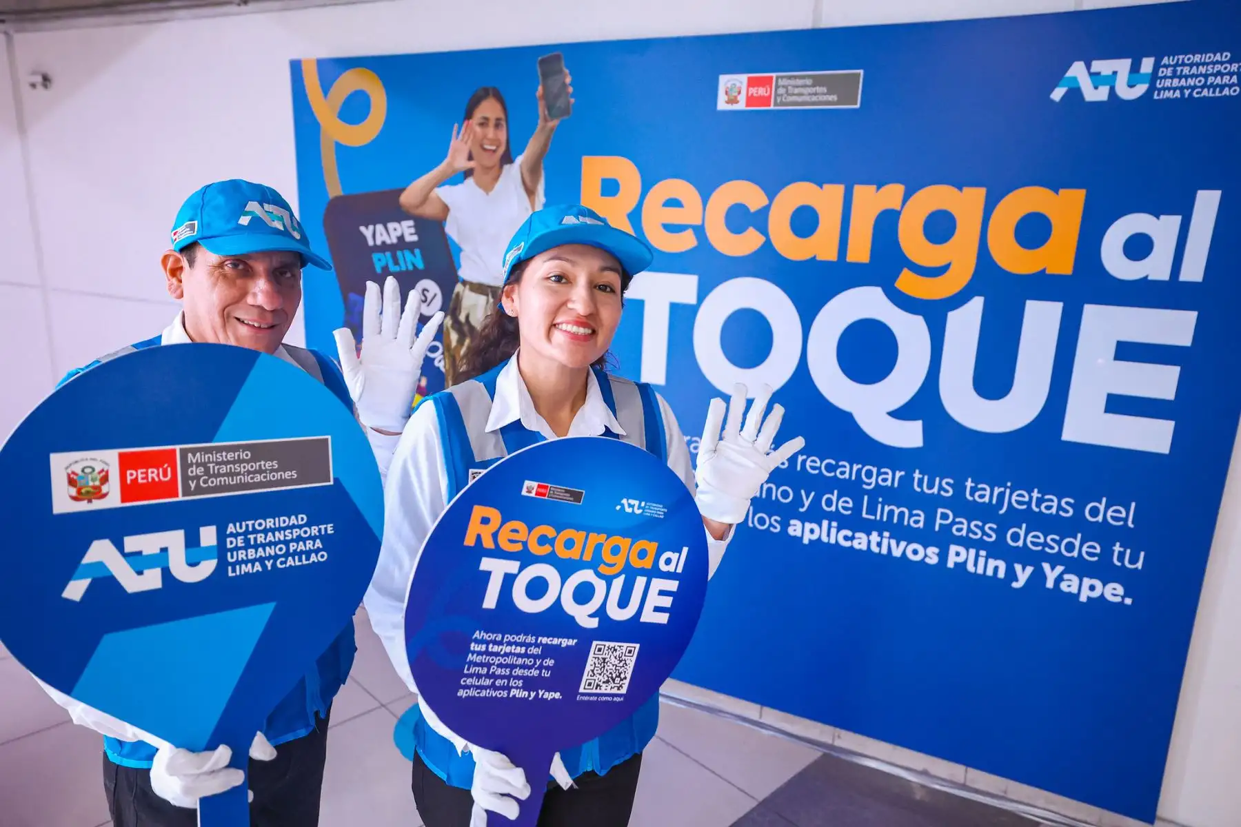 Las autoridades señalaron que esta modalidad contribuye a reducir aglomeraciones, especialmente en horas punta, al disminuir la demanda en taquillas y puntos de recarga presenciales. Foto: ANDINA/Difusión