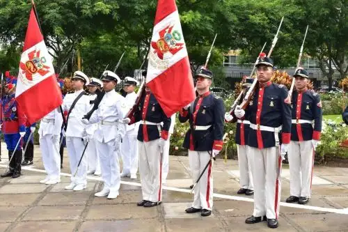 Autoridades destacaron la convicción y entrega de los defensores de Lima en la Batalla de Miraflores. Foto: MARINA DE GUERRA DEL PERÚ/Difusión.