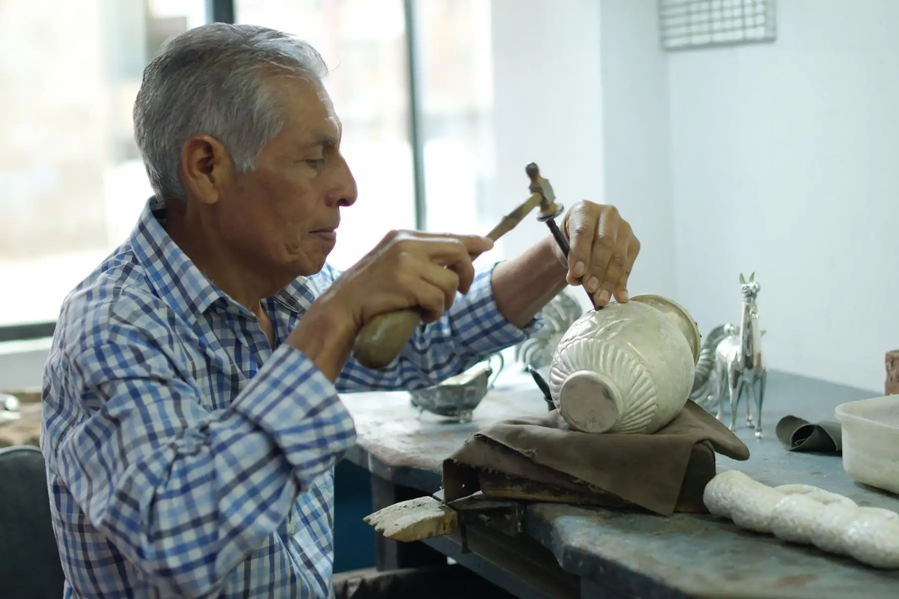 Con este premio, Ministerio de Comercio Exterior y Turismo reafirma su compromiso con el desarrollo sostenible de la artesanía y su proyección en el mercado nacional e internacional. Fotos: ANDINA/Difusión