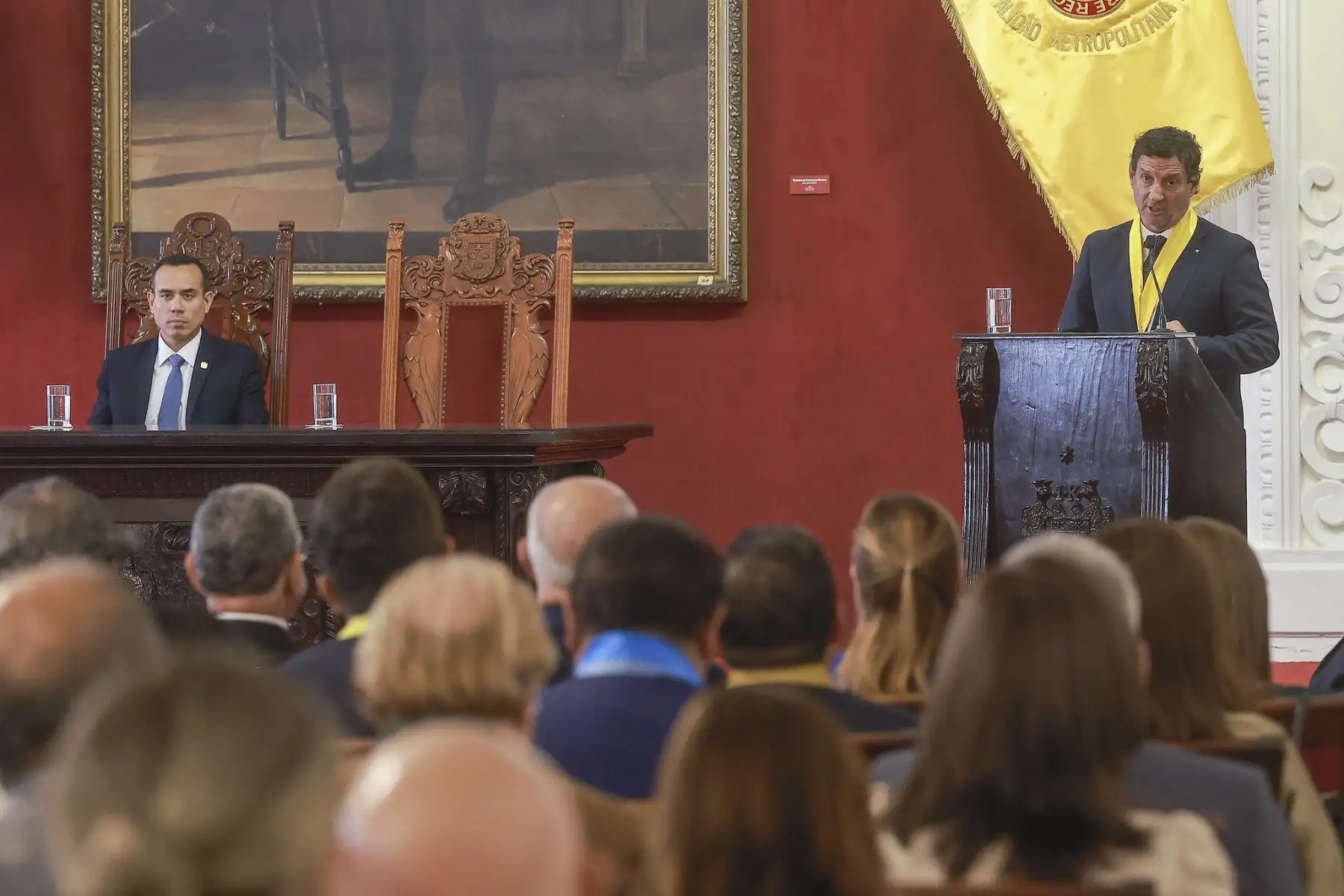 El presidente de la República asistió a la sesión solemne por el 491.º aniversario de la fundación de la ciudad de Lima, en la que se destacó la historia, diversidad y desarrollo de la capital. La ceremonia, realizada en el Centro Histórico, reunió a autoridades, representantes de la sociedad civil y vecinos, quienes resaltaron los logros y desafíos de la ciudad a lo largo de casi cinco siglos de vida republicana. Foto: ANDINA/Prensa Presidencia