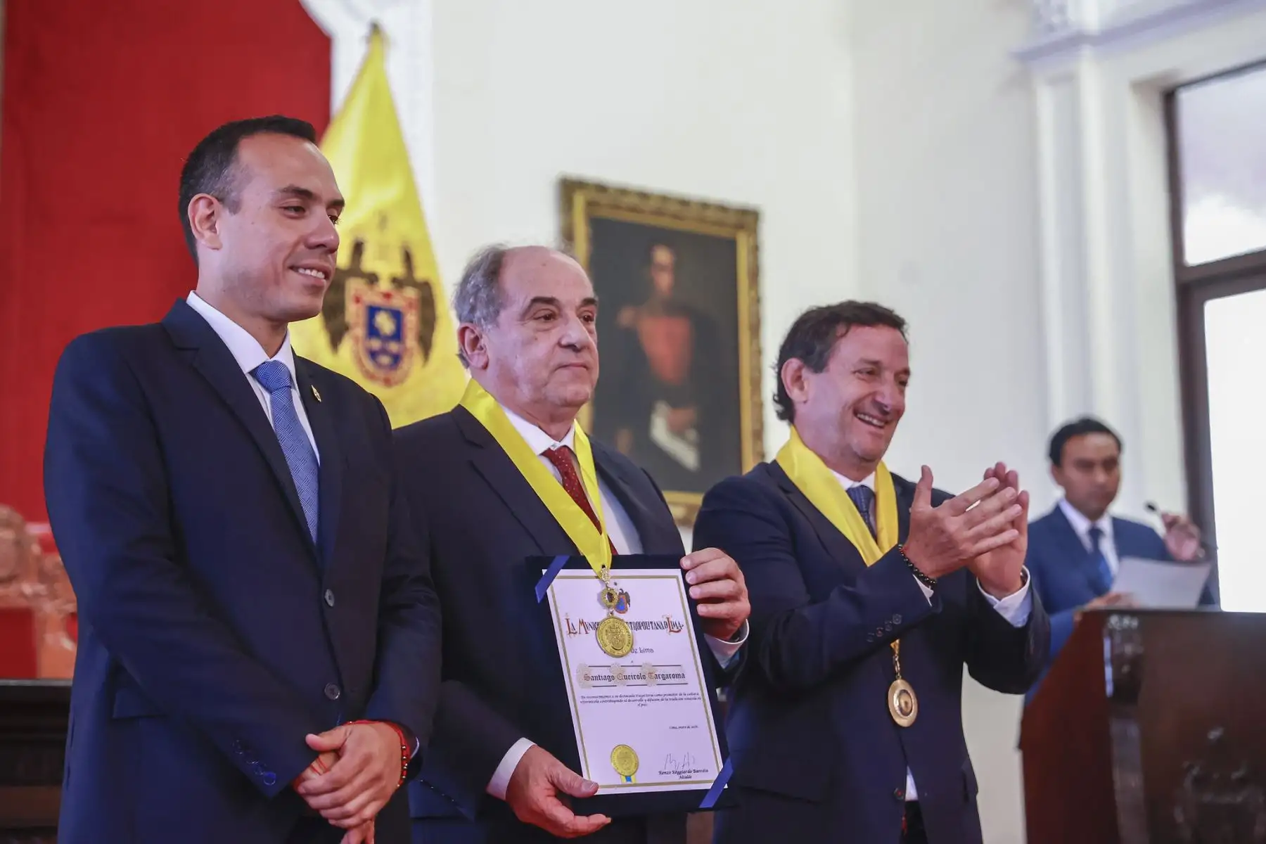 El presidente de la República asistió a la sesión solemne por el 491.º aniversario de la fundación de la ciudad de Lima, en la que se destacó la historia, diversidad y desarrollo de la capital. La ceremonia, realizada en el Centro Histórico, reunió a autoridades, representantes de la sociedad civil y vecinos, quienes resaltaron los logros y desafíos de la ciudad a lo largo de casi cinco siglos de vida republicana. Foto: ANDINA/Prensa Presidencia