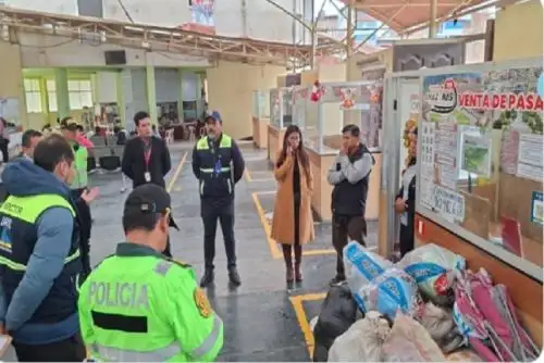 La crecida del río Utcubamba ha erosionado la carpeta asfaltica de la carretera en el km 286, cerca a la localidad amazonense de Pedro Ruiz.