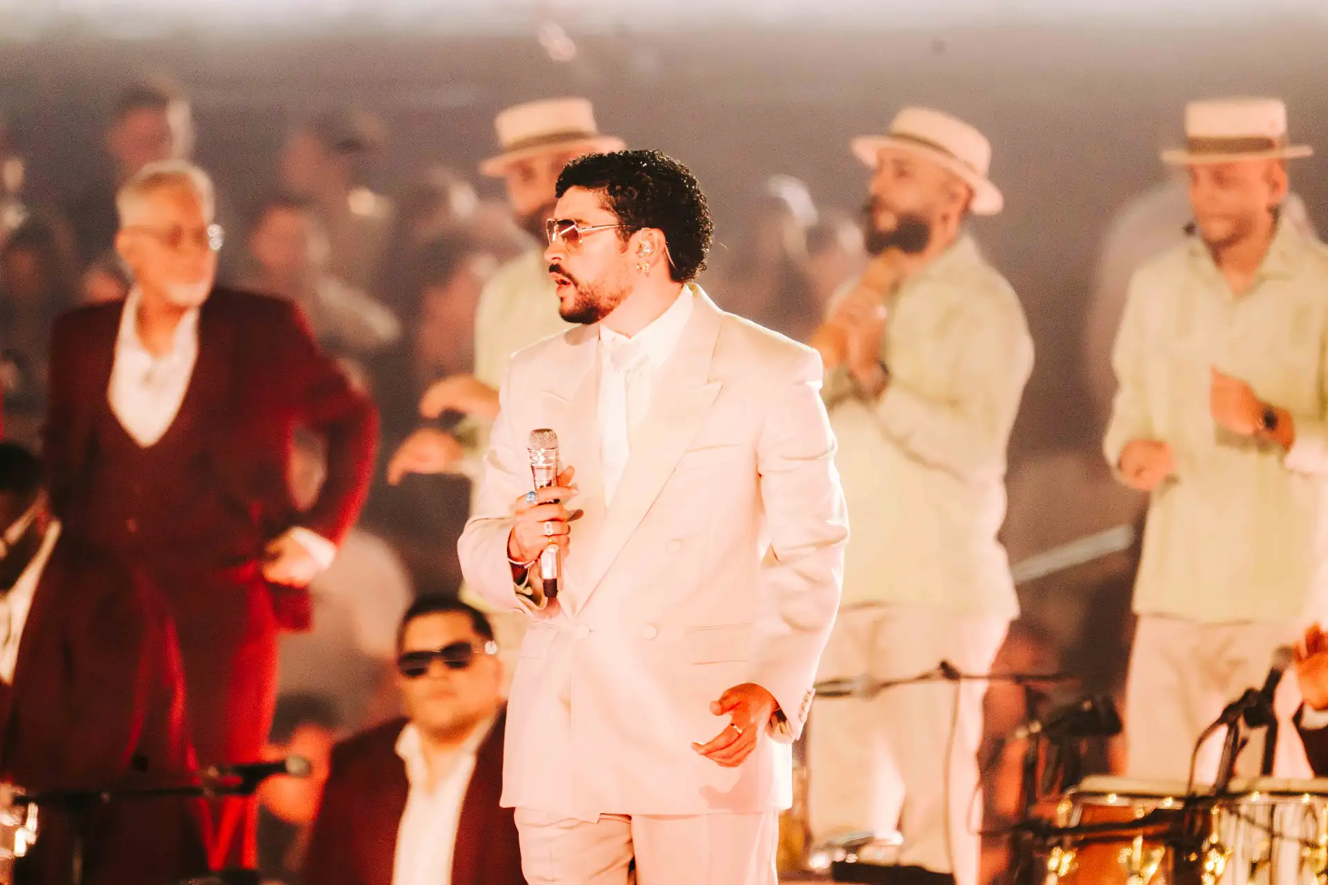 Colas interminables, una atmósfera única que invitaba al baile y a la euforia fue lo que el Estadio Nacional tuvo en este primer concierto, en donde el artista recordó lo que significa para él nuestro país como parte importante de su carrera.
Foto: cortesía Raúl Umeres