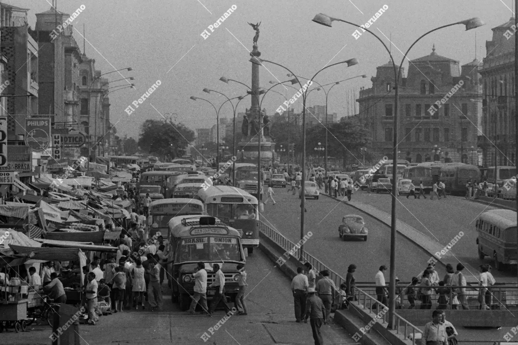 La ciudad de Lima se fundó el 18 de enero 1535 con el nombre de "Ciudad de los Reyes", siendo entonces capital del Virreinato del Perú.
Av. Alfonso Ugarte, Lima antigua. Foto: ANDINA/ Archivo