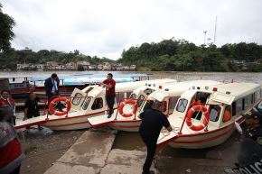 Se trata de tres deslizadores grandes cerrados puestos a disposición del Poder Judicial, así como de seis embarcaciones abiertas tipo chalupa.