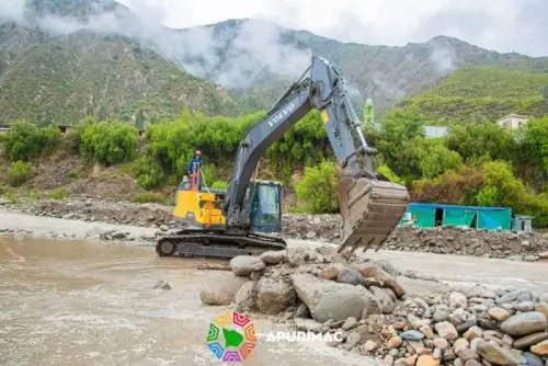 Estos trabajos favorecerán a 500 familias, siendo más de 2500 beneficiarios. Las labores que se realizan consisten en muros de concreto armado y muros con gaviones.