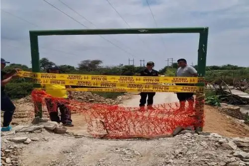 Se exhortó a los vecinos a tomar las precauciones necesarias, evitar el uso del puente y respetar la disposición hasta nuevo aviso