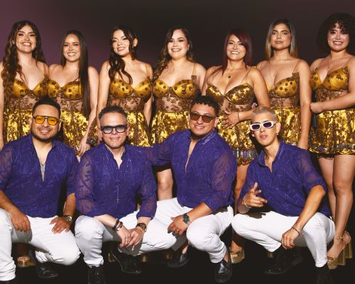 Septeto Acarey y Corazón Serrano une generaciones en "Solo Juegas"