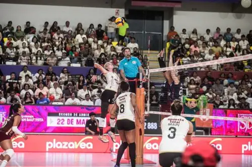 Universitario quiere seguir de líder en la Liga Peruana de Vóley