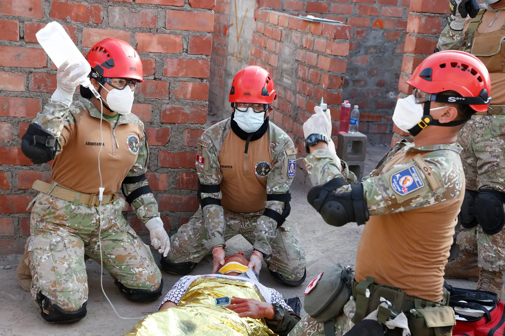 Compañías del Ejército demostraron preparación para actuar frente a desastres.
Las Compañías USAR Bolognesi 1 y Bolognesi 2 del Ejército demostraron la alta preparación que tienen para intervenir en la búsqueda y rescate de personas en estructuras colapsadas.
 Foto: ANDINA/Vidal Tarqui