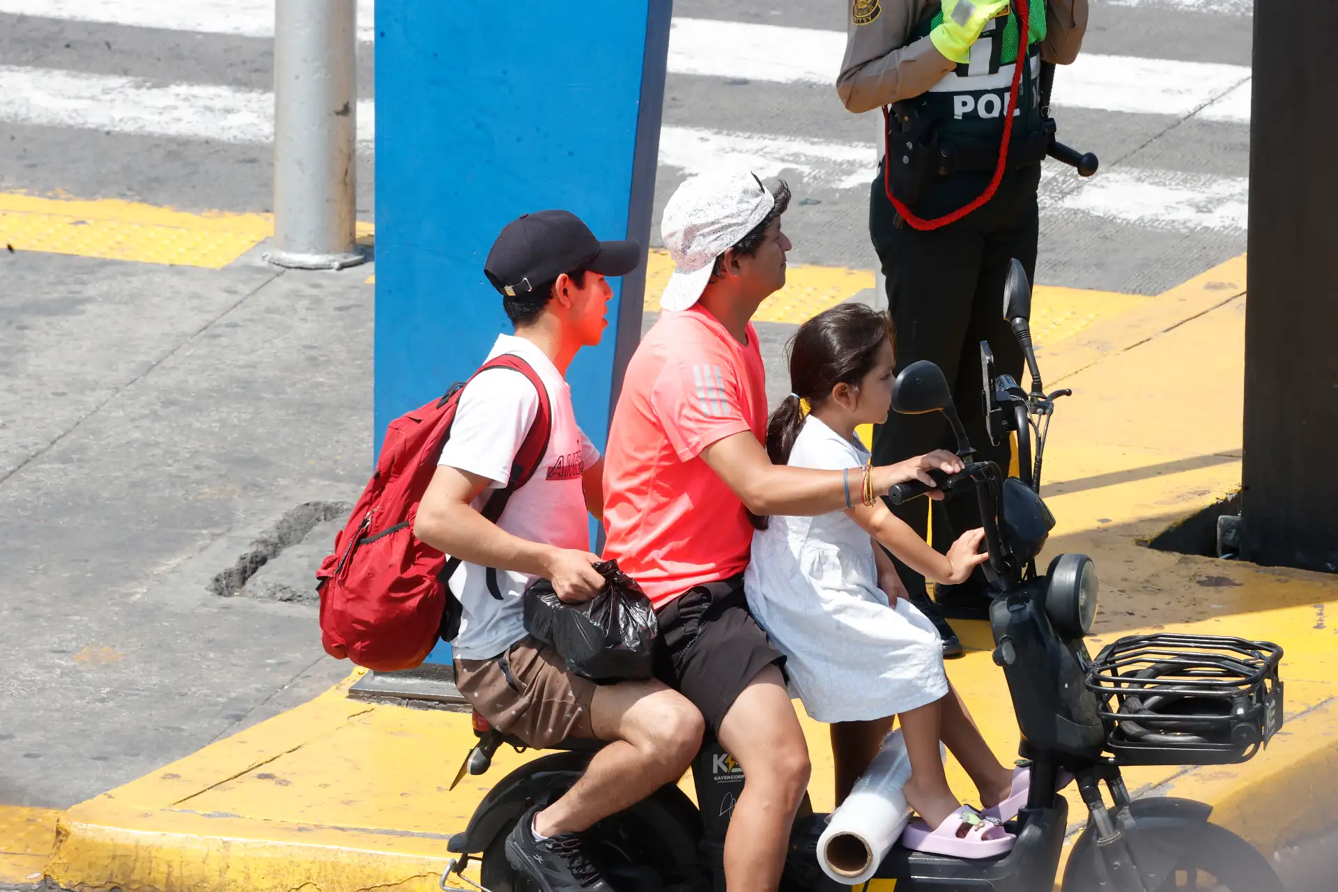 La Policía Nacional del Perú (PNP) comenzará a imponer sanciones a los motociclistas que circulen con dos personas. 
Foto: ANDINA/ Vidal Tarqui