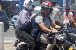 Este 21 de enero se inició la aplicación de multas por dos personas en moto. ANDINA/Vidal Tarqui