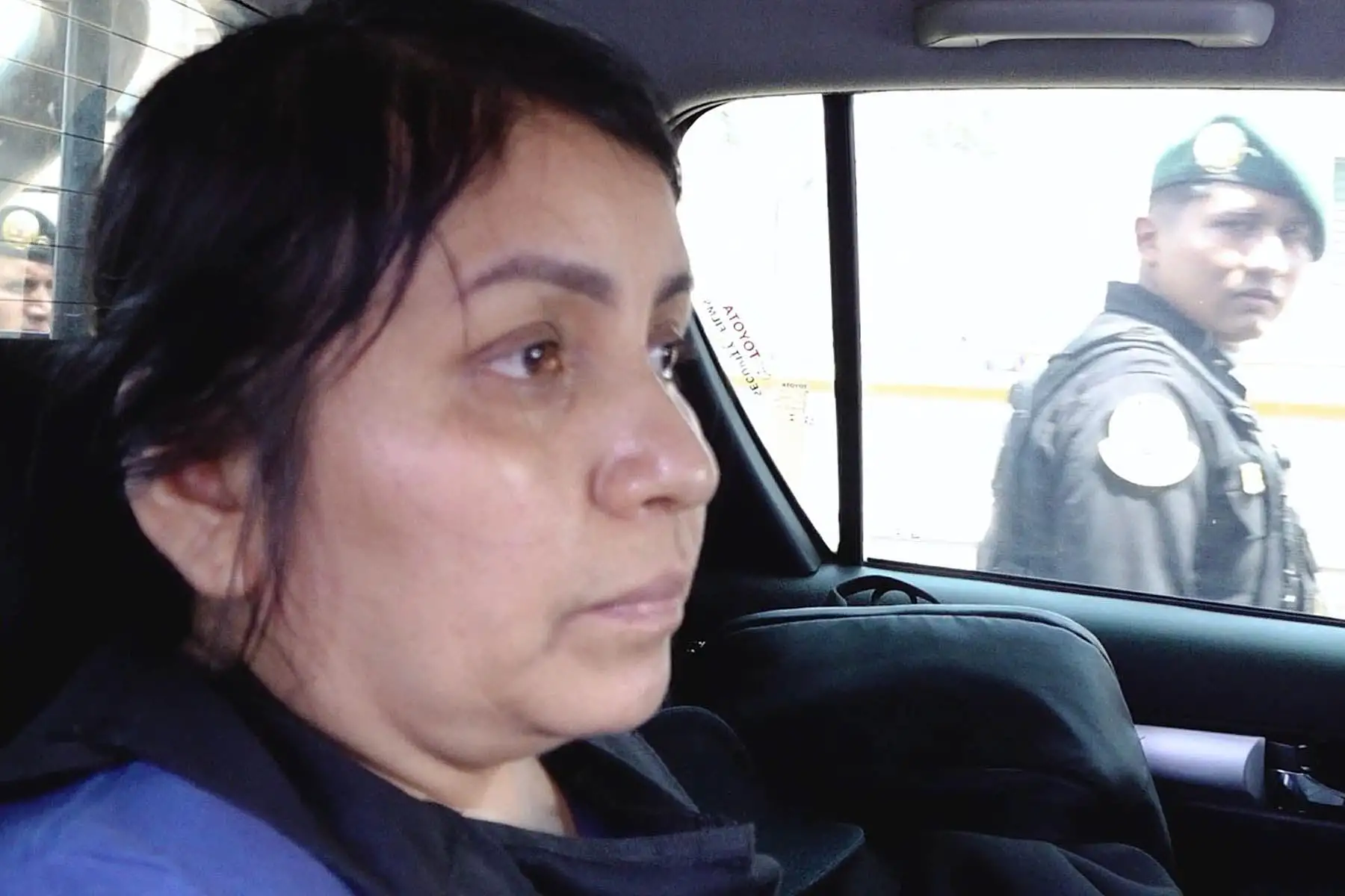 Capturan en SMP a Vilma Zeña, sentenciada por tragedia del incendio en Nicolini que causó la muerte de dos jóvenes encerrados en conteiner. Foto: Captura TV