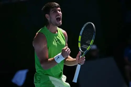 Carlos Alcaraz avanzó en el Abierto de Australia