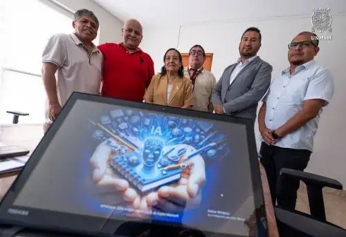Esta nueva carrera se encuentra alineada con el Modelo Educativo de la UNMSM, la normativa universitaria vigente y el proceso de modernización académica que impulsa la universidad, incorporando además principios de ética, responsabilidad y uso consciente de la tecnología. Foto: UNMSM